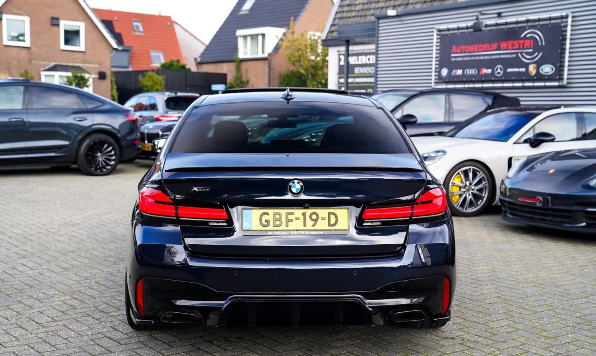 545e xDrive High Executive | Head Up Display | M-Kuipstoelen | Maxton-pakket | 360 Camera | harman/Kardon