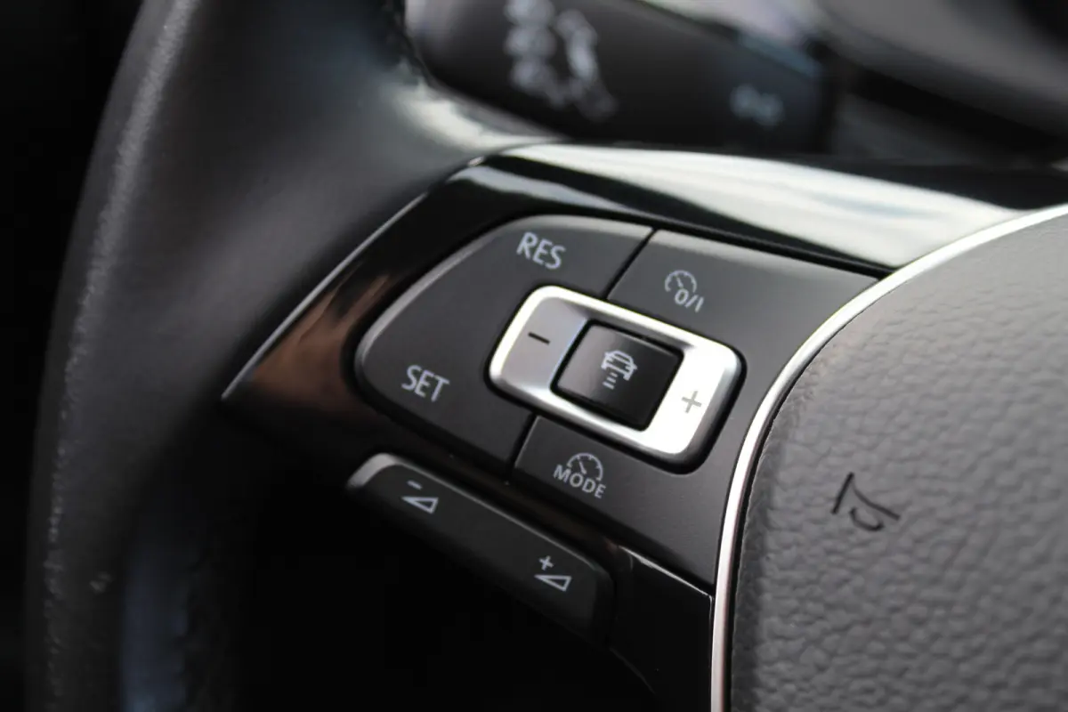 1.0 TSI Comfortline Business | Apple carplay / Android auto