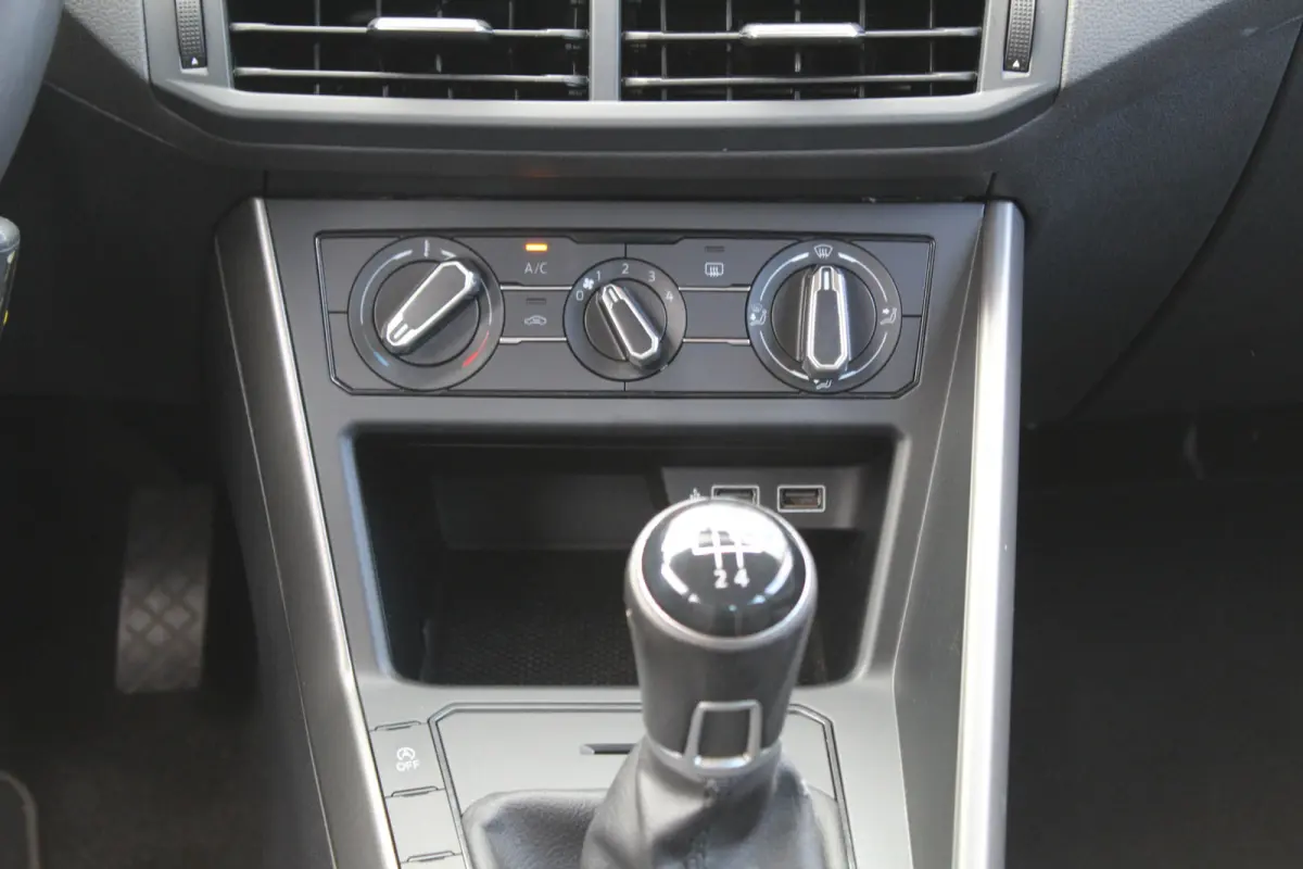 1.0 TSI Comfortline Business | Apple carplay / Android auto