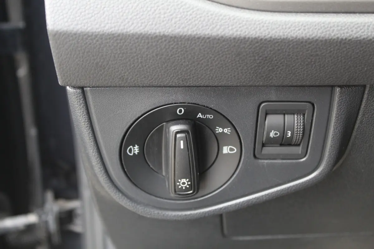 1.0 TSI Comfortline Business | Apple carplay / Android auto
