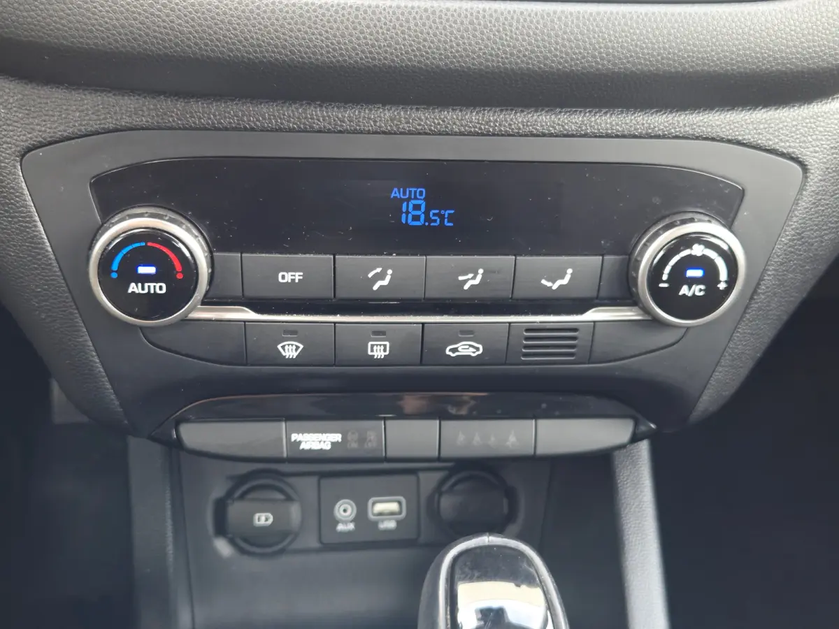 1.0 T-GDI Comfort Cruise control / Start/stop systeem / Apple Carplay/Android Auto / Airco Automatiesch