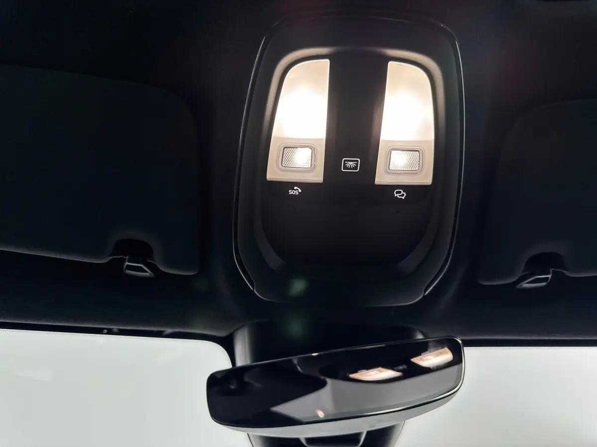 Single Motor Ext. Range Ultra Bl.Ed. Europa 82 kWh | 20" | Getint Glas | Leder/Nubuck | 360 Camera | Panoramadak | Elektr. verst. Stoelen | Adaptieve Cruise | BLIS | Stoel/Stuur/Achterbankve