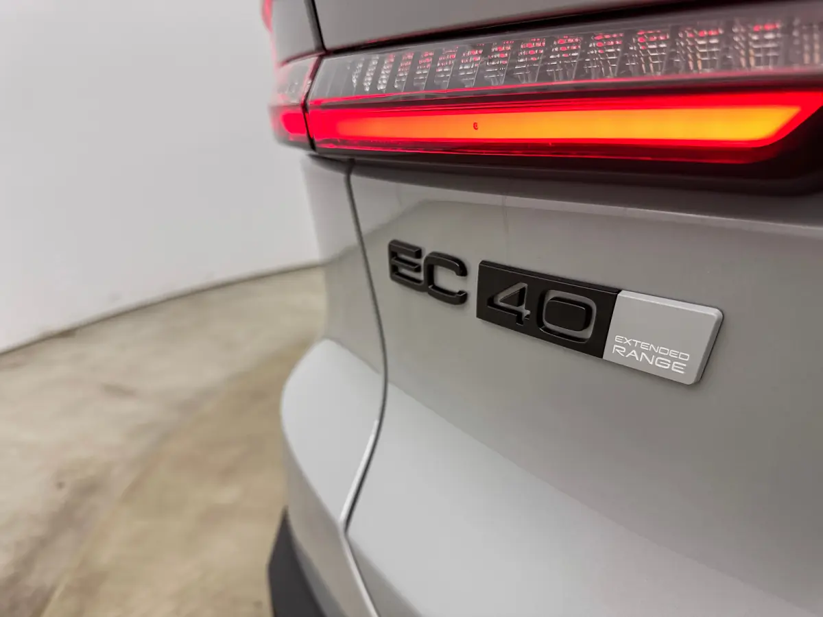 Single Motor Ext. Range Ultra Bl.Ed. Europa 82 kWh | 20" | Getint Glas | Leder/Nubuck | 360 Camera | Panoramadak | Elektr. verst. Stoelen | Adaptieve Cruise | BLIS | Stoel/Stuur/Achterbankve