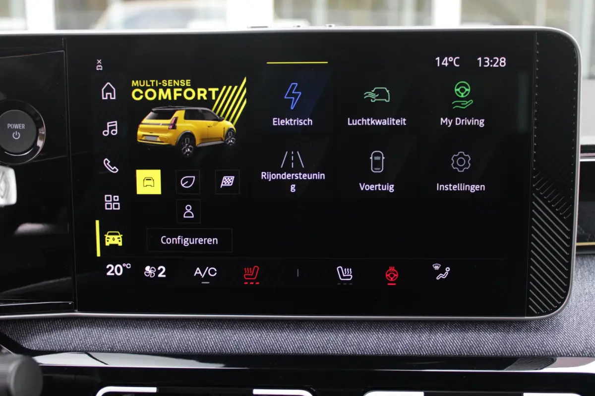 COMFORT RANGE TECHNO 150PK 52 kWh *NIEUWE AUTO!* | PACK WINTER TECHNO: (ELEKTRISCH VERWARMBARE VOORSTOELEN, ELEKTRISCH VERWARMBAAR STUURWIEL, BESTUUDERSSTOEL MET ELEKTRSCH VERSTELBARE LENDES