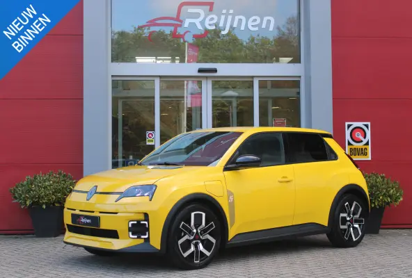 COMFORT RANGE TECHNO 150PK 52 kWh *NIEUWE AUTO!* | PACK WINTER TECHNO: (ELEKTRISCH VERWARMBARE VOORSTOELEN, ELEKTRISCH VERWARMBAAR STUURWIEL, BESTUUDERSSTOEL MET ELEKTRSCH VERSTELBARE LENDES