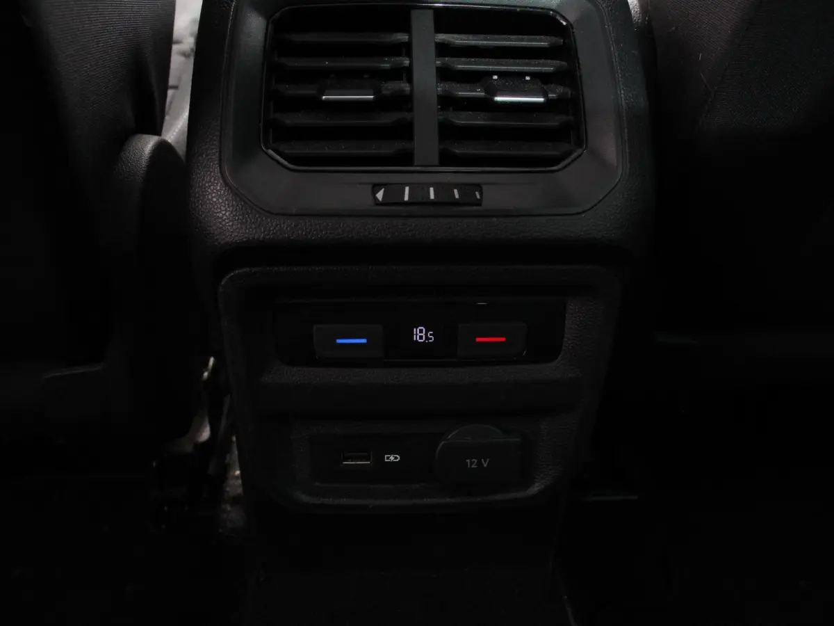 1.4 TSI ACT Highline Business R Climate Control Panoramadak Navigatiesysteem Handel/Export APK t/m 06-2027