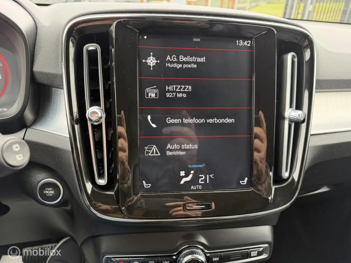 2.0 D3 AWD Momentum automaat leer