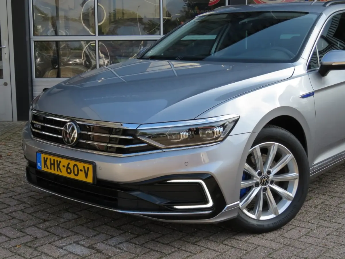 1.4 TSI PHEV GTE / Elec.achterklep / Camera / Elec.stoel / BOVAG garantie