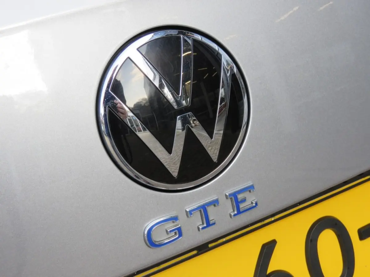 1.4 TSI PHEV GTE / Elec.achterklep / Camera / Elec.stoel / BOVAG garantie