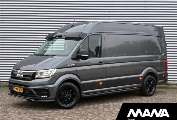 35 3.180 L3H3 • Indium Grey • Black Styling Package