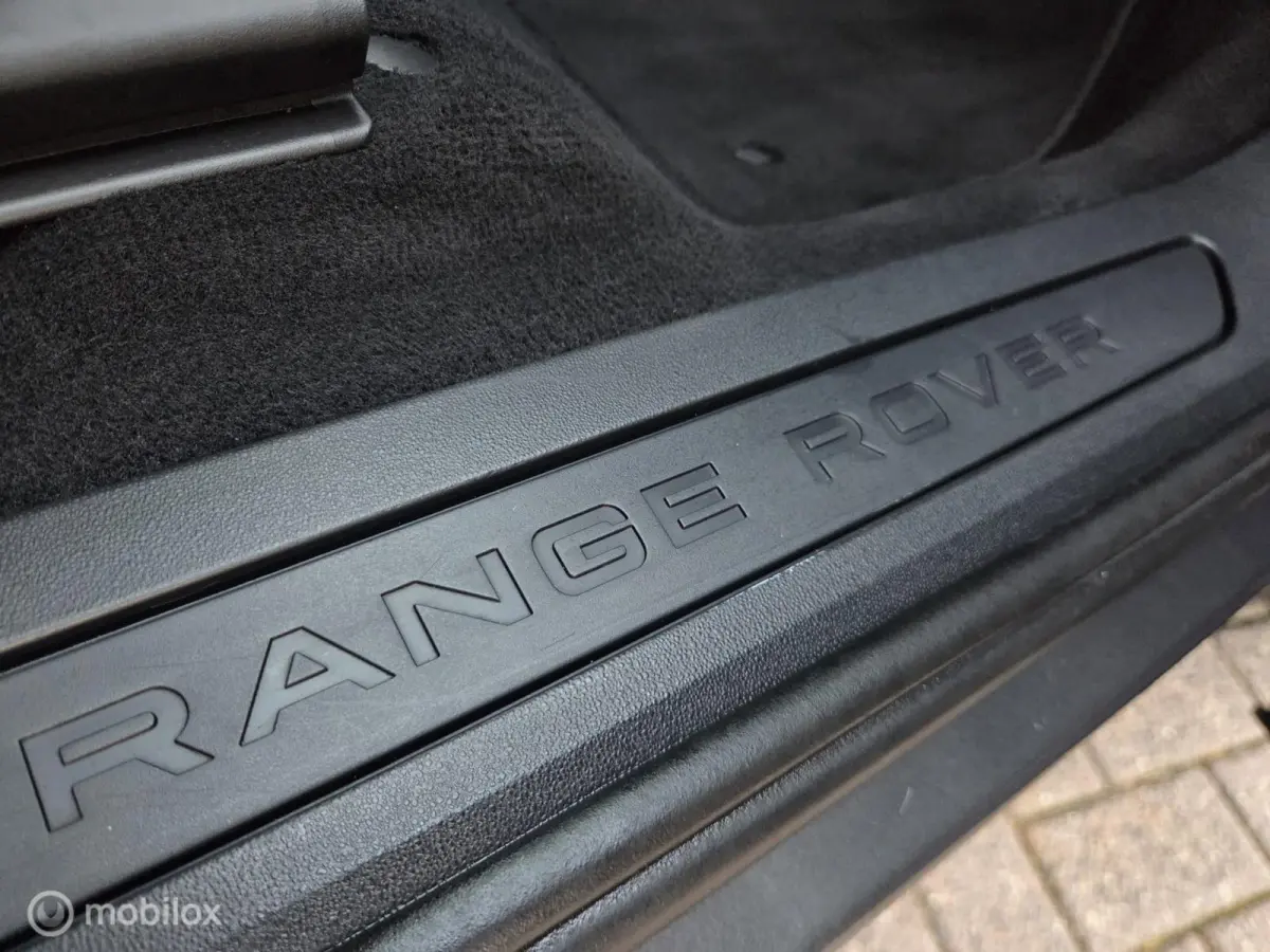 2.0 P250 AWD R-Dynamic First Edition
