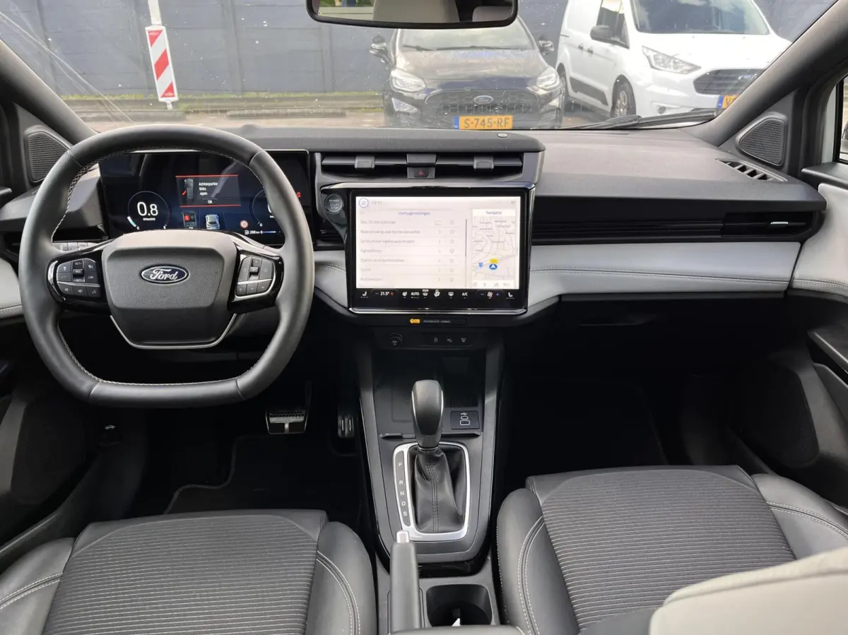 1.0 EcoBoost Sound Edition 155PK Automaat Adaptieve Cruise Winterpack Verbeterde B&O Matrix-LED 360-Camera Climate Privacy Glass Keyless *Speciale Uitvoering*