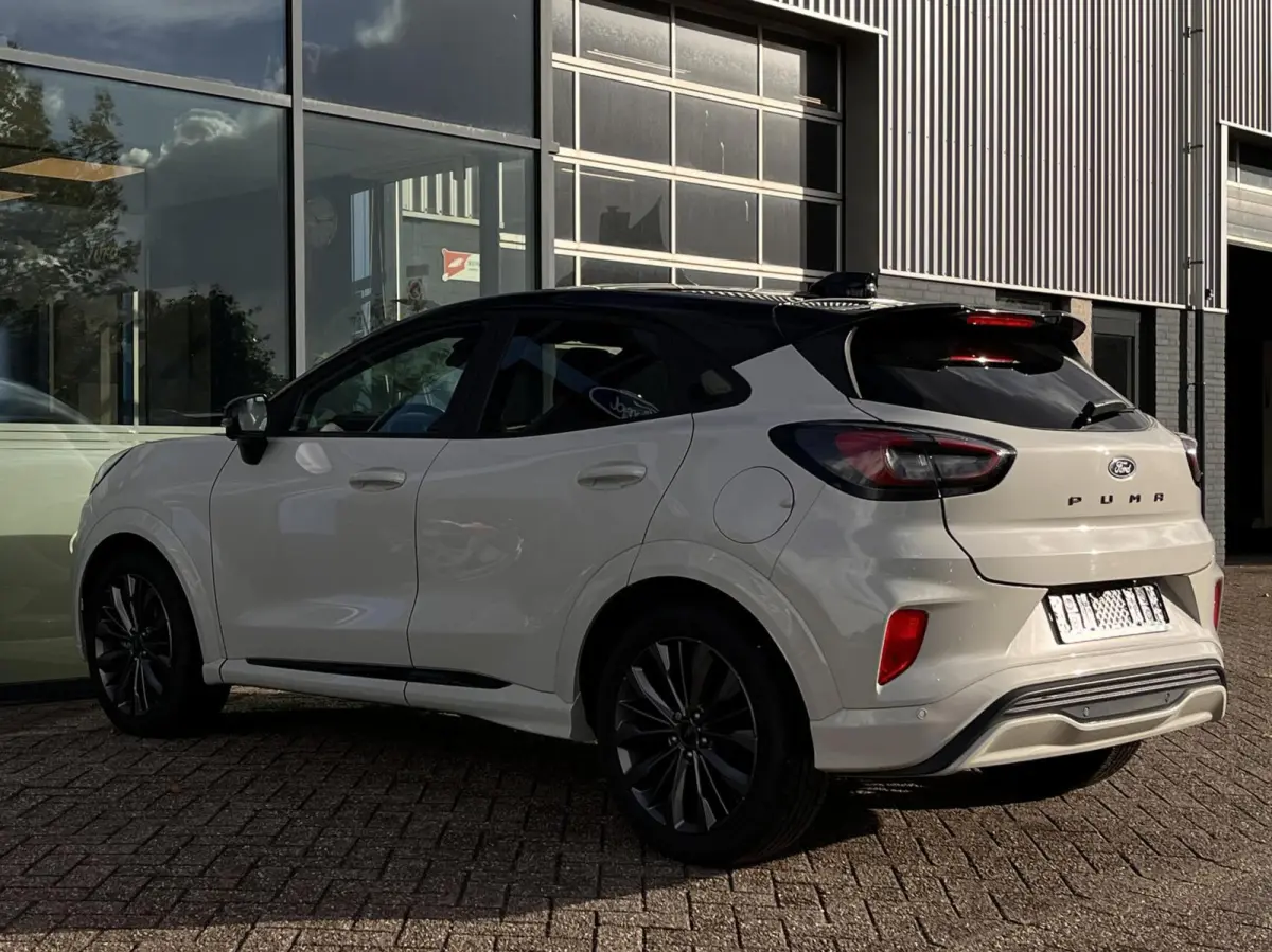 1.0 EcoBoost Sound Edition 155PK Automaat Adaptieve Cruise Winterpack Verbeterde B&O Matrix-LED 360-Camera Climate Privacy Glass Keyless *Speciale Uitvoering*