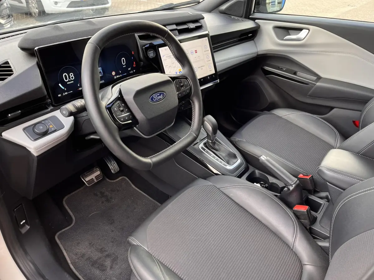 1.0 EcoBoost Sound Edition 155PK Automaat Adaptieve Cruise Winterpack Verbeterde B&O Matrix-LED 360-Camera Climate Privacy Glass Keyless *Speciale Uitvoering*