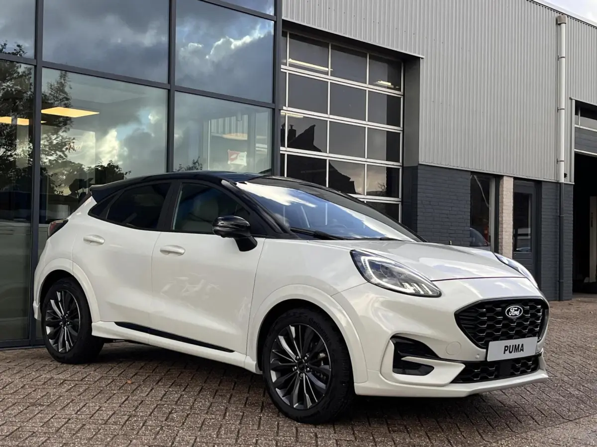 1.0 EcoBoost Sound Edition 155PK Automaat Adaptieve Cruise Winterpack Verbeterde B&O Matrix-LED 360-Camera Climate Privacy Glass Keyless *Speciale Uitvoering*