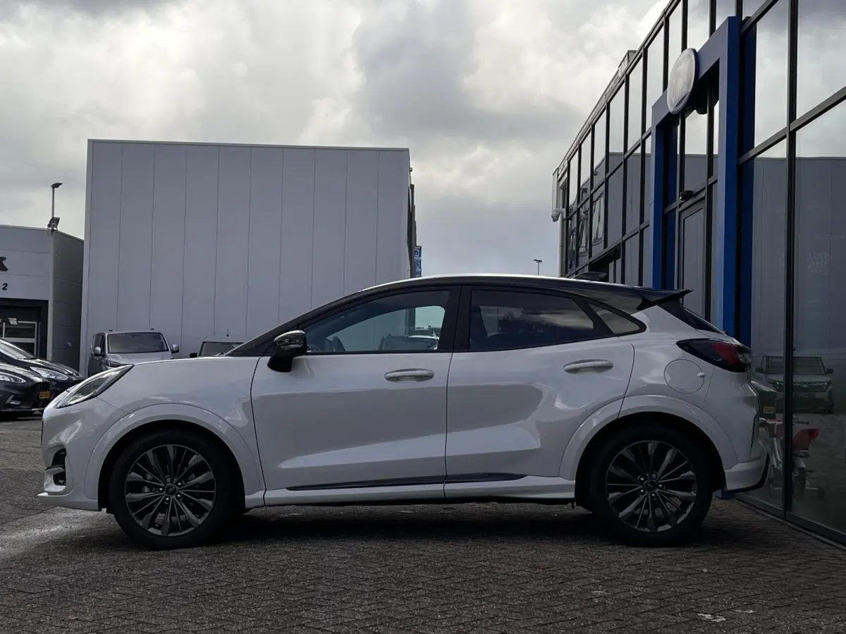 1.0 EcoBoost Sound Edition 155PK Automaat Adaptieve Cruise Winterpack Verbeterde B&O Matrix-LED 360-Camera Climate Privacy Glass Keyless *Speciale Uitvoering*