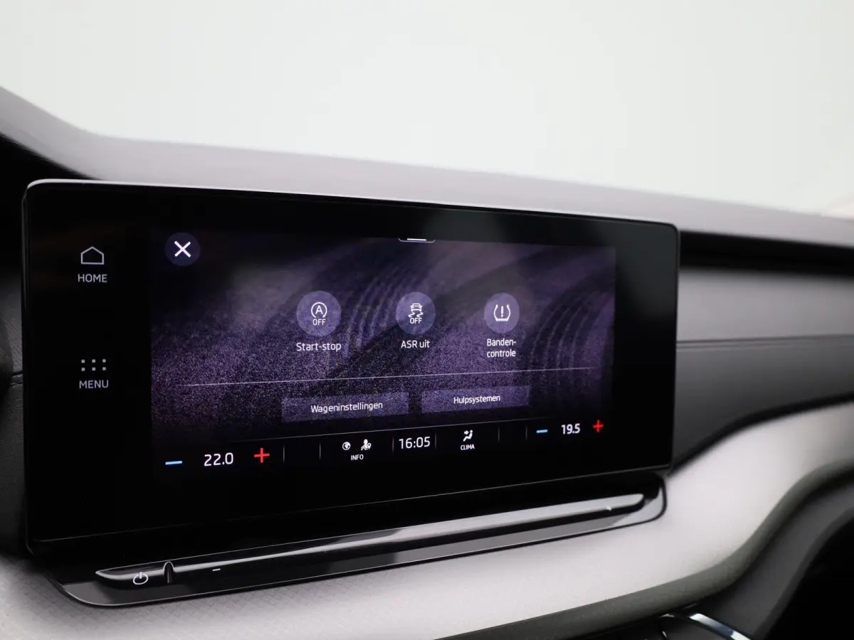 1.0 TSI Business Edition | Apple Carplay / Android Auto | Parkeersensoren | Trekhaak | Lichtmetalen Velgen |