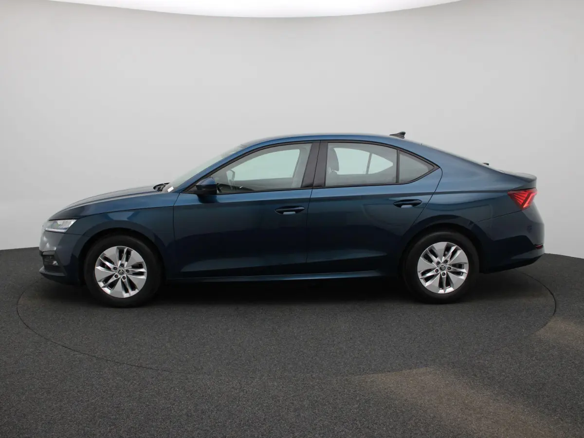 1.0 TSI Business Edition | Apple Carplay / Android Auto | Parkeersensoren | Trekhaak | Lichtmetalen Velgen |