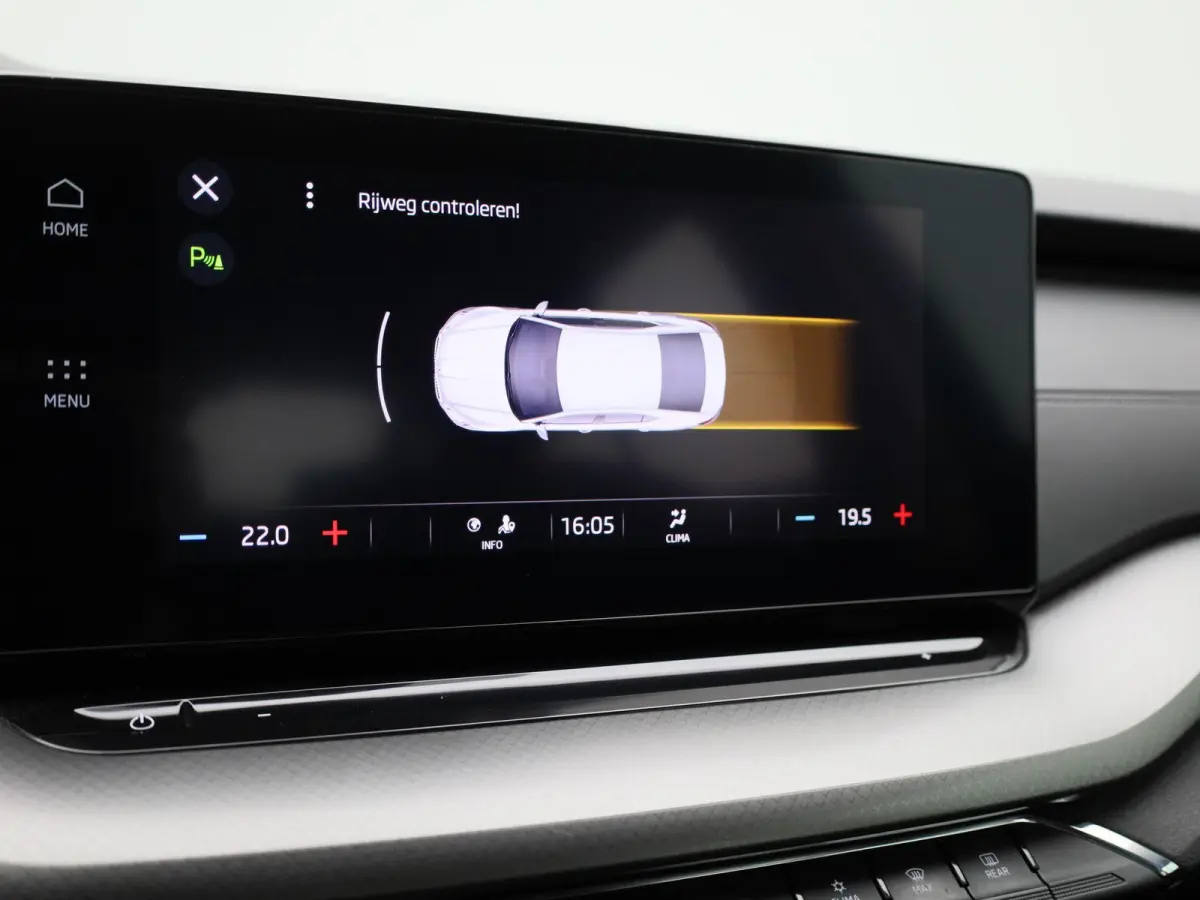 1.0 TSI Business Edition | Apple Carplay / Android Auto | Parkeersensoren | Trekhaak | Lichtmetalen Velgen |