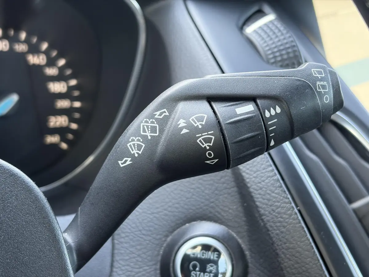 1.5 Titanium D-riem vv in 2024✓150pk✓2e Eigenaar✓Dealer Onderhouden✓Trekhaak✓Carplay✓Keyless✓6bak✓Clima✓Cruise✓Lm velgen✓N.A.P✓Apk tot 08-2027