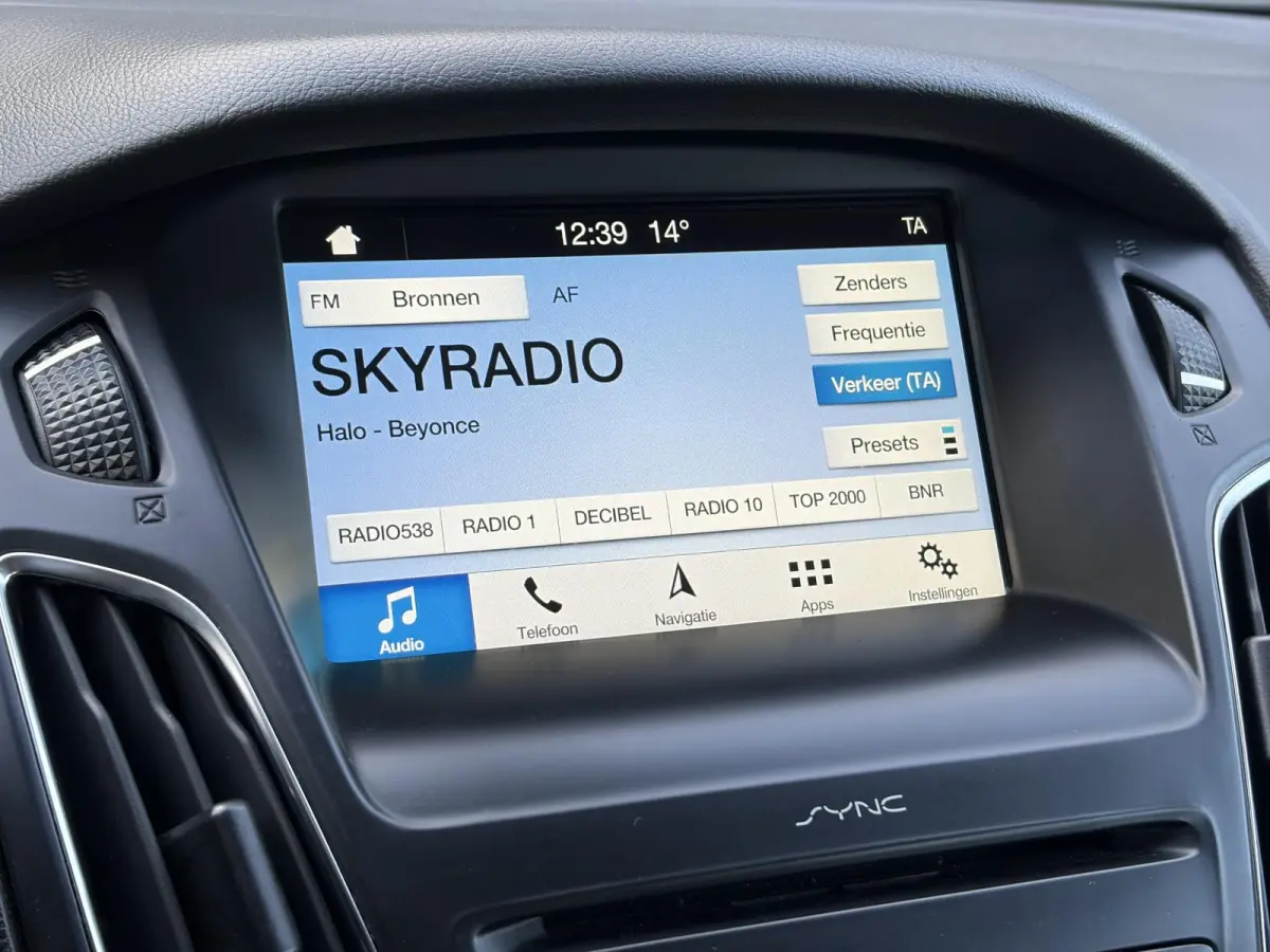 1.5 Titanium D-riem vv in 2024✓150pk✓2e Eigenaar✓Dealer Onderhouden✓Trekhaak✓Carplay✓Keyless✓6bak✓Clima✓Cruise✓Lm velgen✓N.A.P✓Apk tot 08-2027