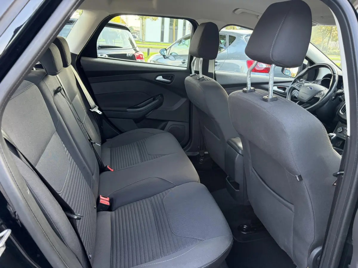 1.5 Titanium D-riem vv in 2024✓150pk✓2e Eigenaar✓Dealer Onderhouden✓Trekhaak✓Carplay✓Keyless✓6bak✓Clima✓Cruise✓Lm velgen✓N.A.P✓Apk tot 08-2027