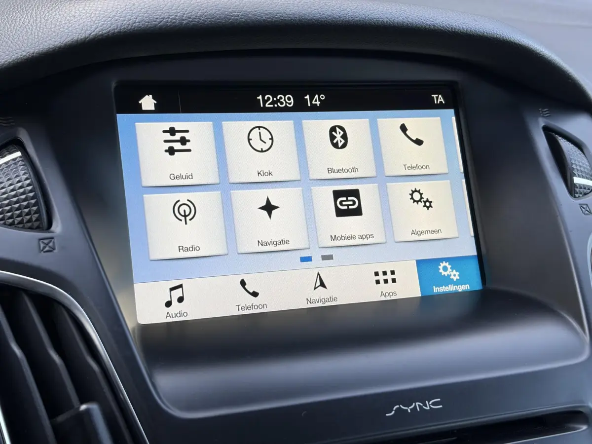 1.5 Titanium D-riem vv in 2024✓150pk✓2e Eigenaar✓Dealer Onderhouden✓Trekhaak✓Carplay✓Keyless✓6bak✓Clima✓Cruise✓Lm velgen✓N.A.P✓Apk tot 08-2027