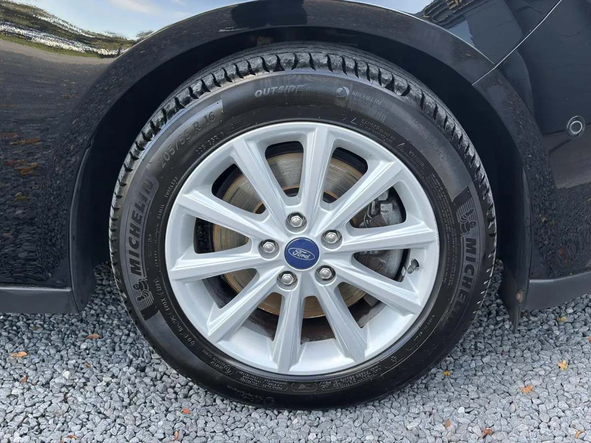 1.5 Titanium D-riem vv in 2024✓150pk✓2e Eigenaar✓Dealer Onderhouden✓Trekhaak✓Carplay✓Keyless✓6bak✓Clima✓Cruise✓Lm velgen✓N.A.P✓Apk tot 08-2027