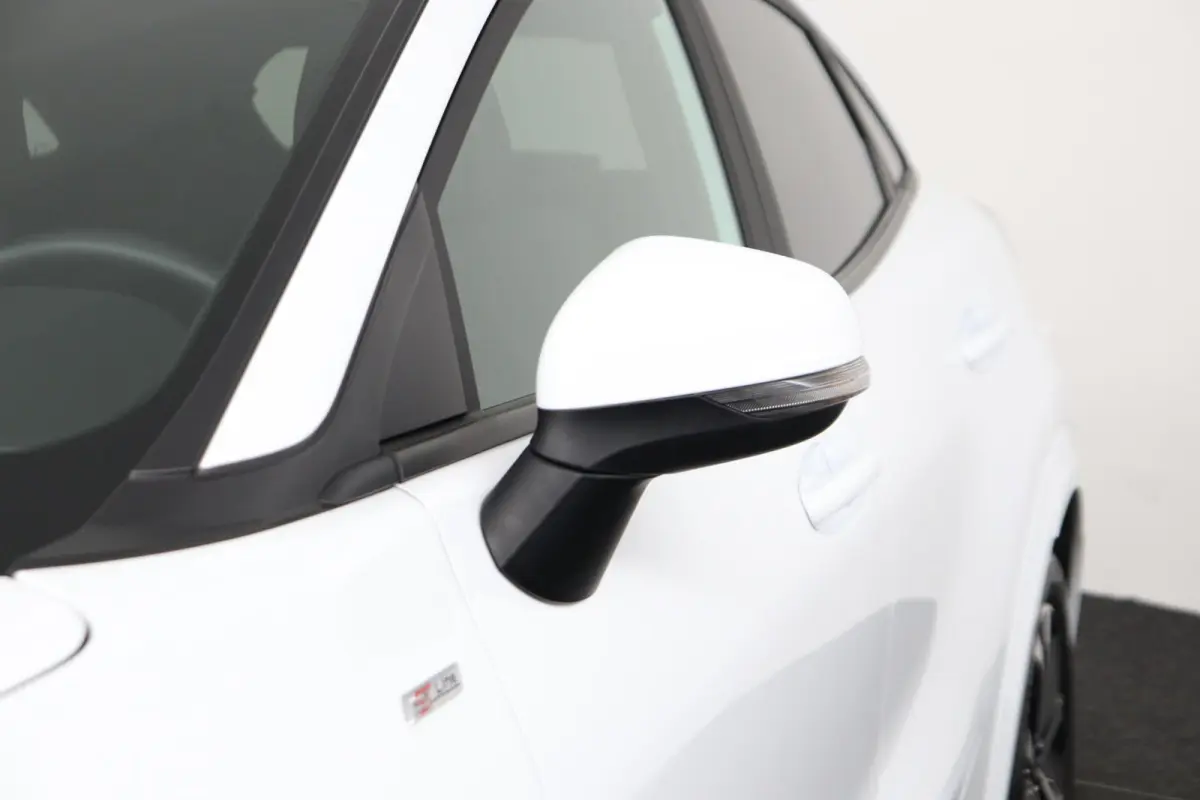 1.0 EcoBoost ST-Line | Trekhaak | Keyless Entry | CarPlay | Digitaal Dashboard |