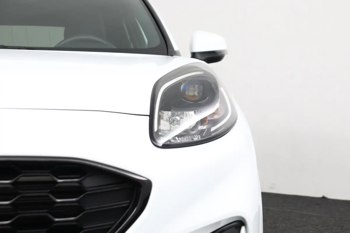 1.0 EcoBoost ST-Line | Trekhaak | Keyless Entry | CarPlay | Digitaal Dashboard |