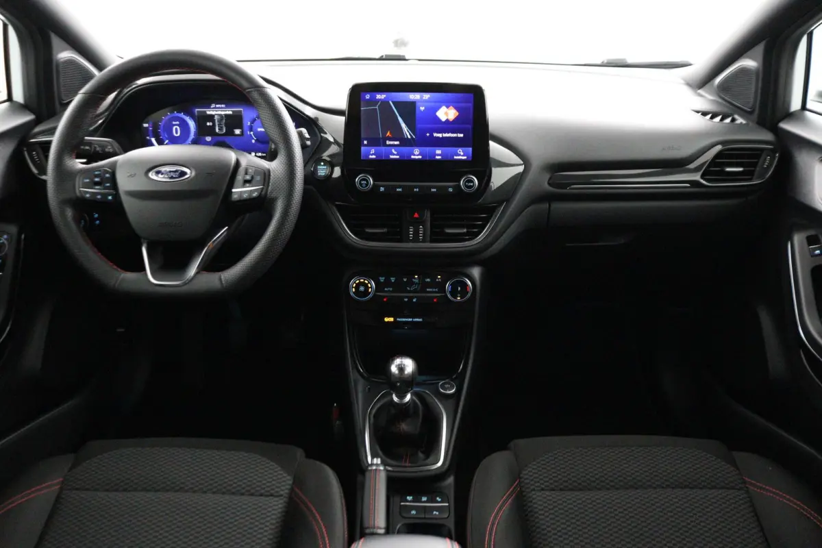 1.0 EcoBoost ST-Line | Trekhaak | Keyless Entry | CarPlay | Digitaal Dashboard |