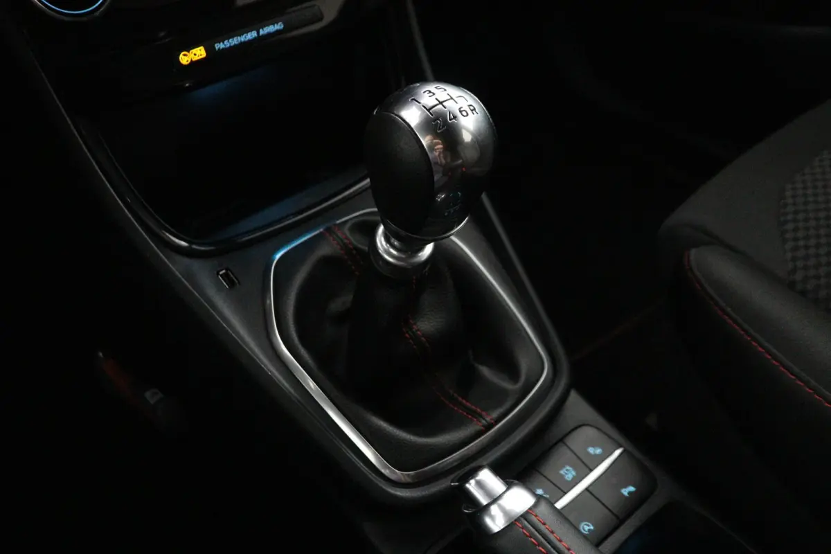 1.0 EcoBoost ST-Line | Trekhaak | Keyless Entry | CarPlay | Digitaal Dashboard |