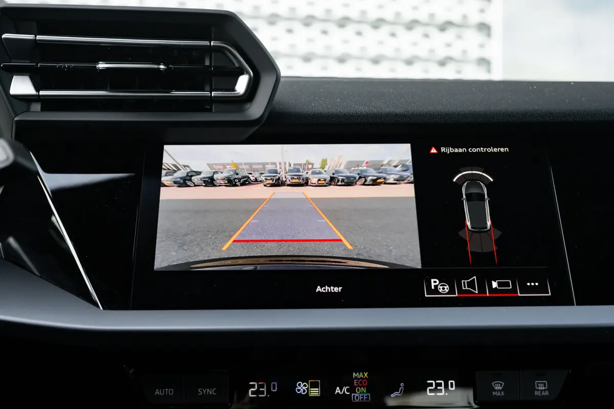 TFSI e 204 pk Advanced | Achteruitrijcamera | Sound System | Stoelverwarming | | Achteruitrijcamera | Adaptive cruisecontrol (Adaptive Cruise Control) | Audi sound system