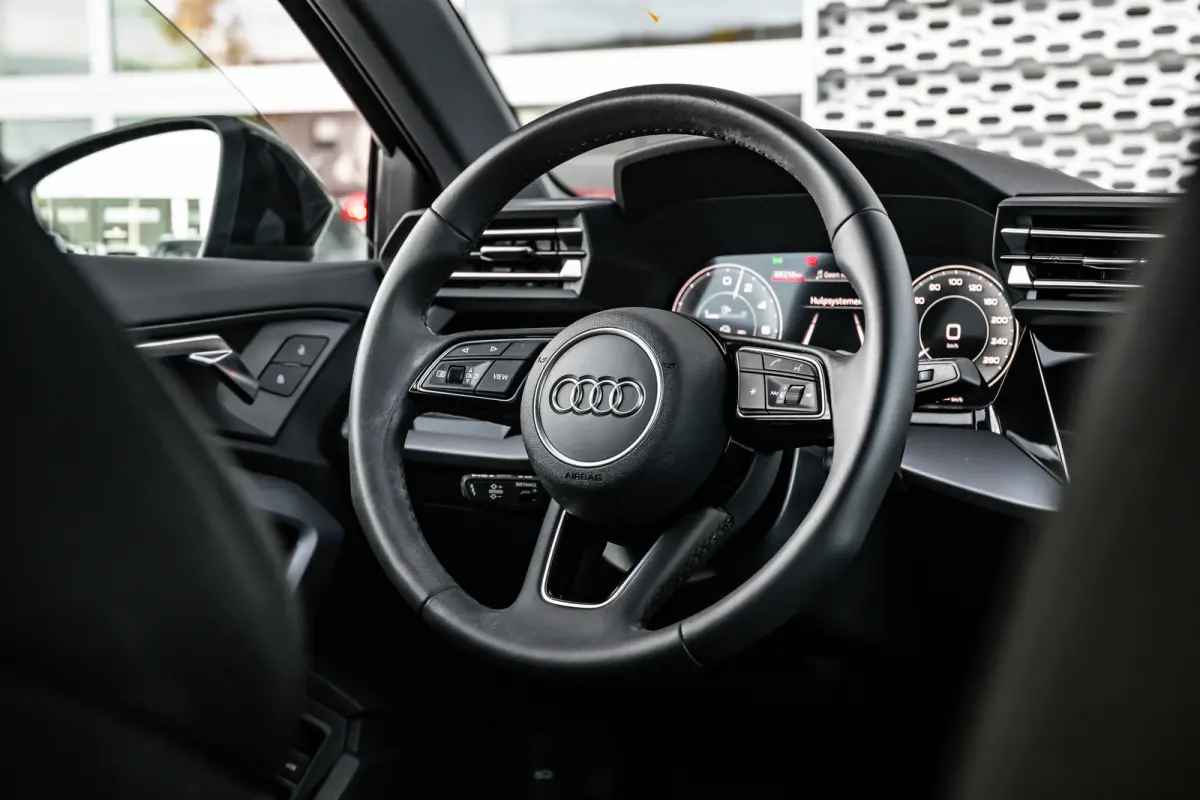 TFSI e 204 pk Advanced | Achteruitrijcamera | Sound System | Stoelverwarming | | Achteruitrijcamera | Adaptive cruisecontrol (Adaptive Cruise Control) | Audi sound system