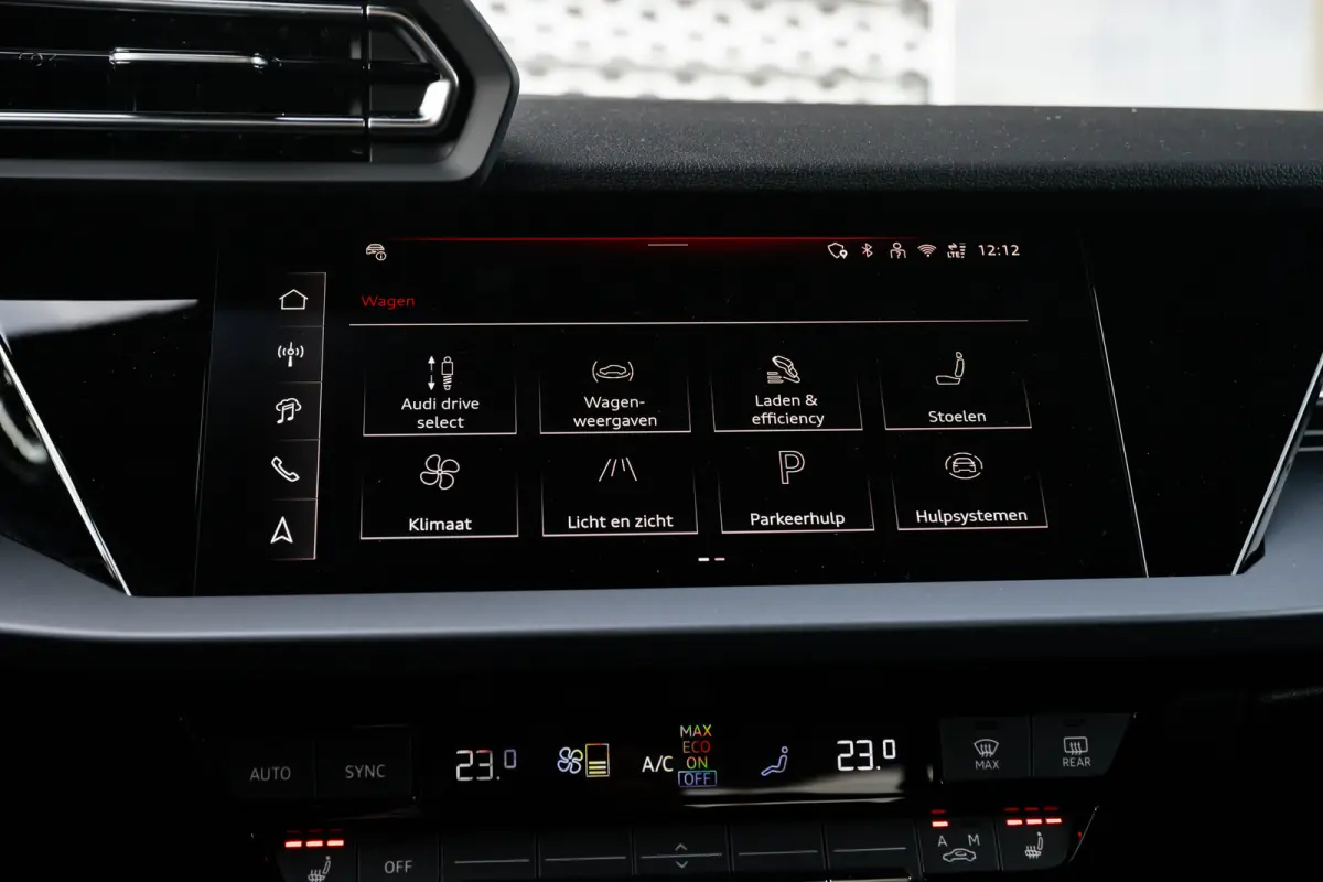 TFSI e 204 pk Advanced | Achteruitrijcamera | Sound System | Stoelverwarming | | Achteruitrijcamera | Adaptive cruisecontrol (Adaptive Cruise Control) | Audi sound system
