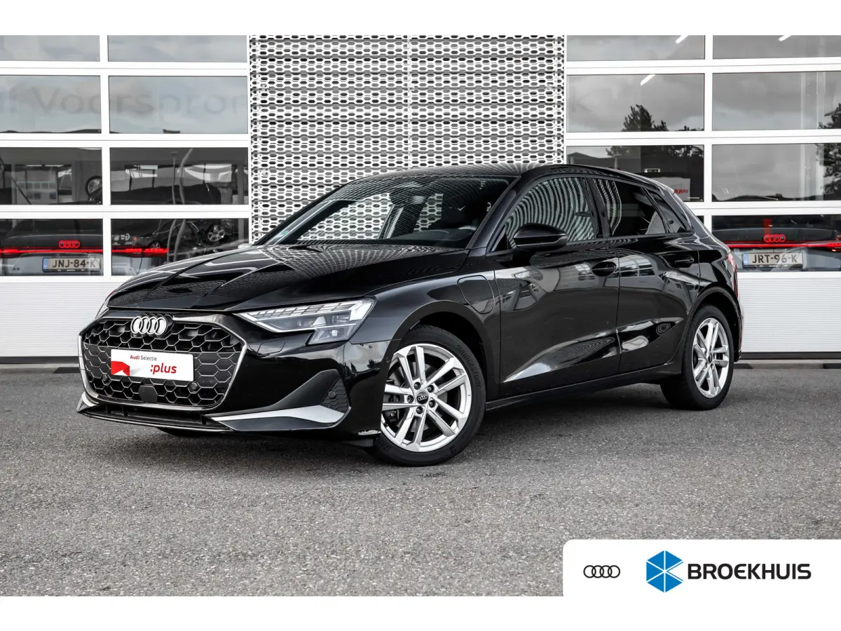TFSI e 204 pk Advanced | Achteruitrijcamera | Sound System | Stoelverwarming | | Achteruitrijcamera | Adaptive cruisecontrol (Adaptive Cruise Control) | Audi sound system