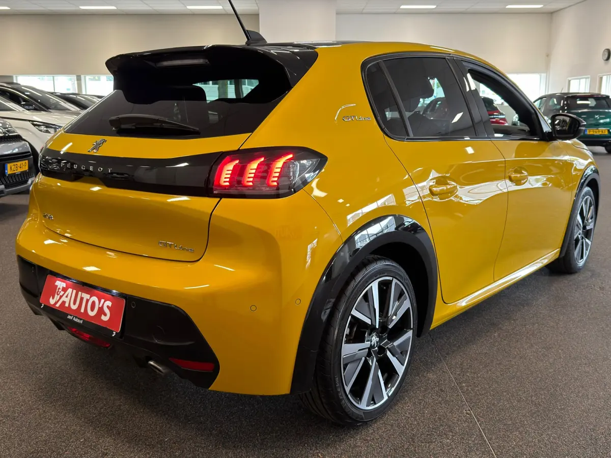1.2 PureTech GT-Line|NAVI|CAMERA|PANORAMA|CRUISE