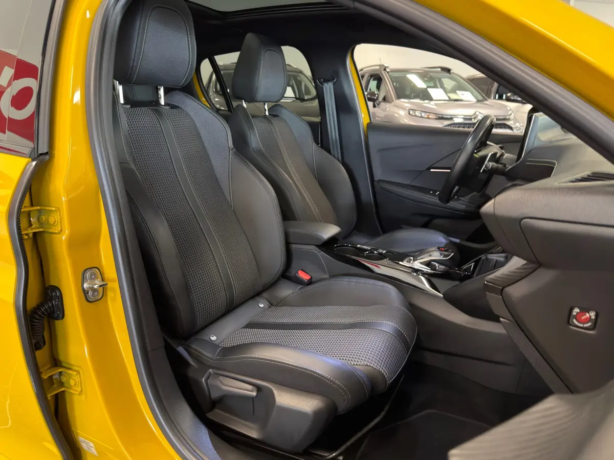 1.2 PureTech GT-Line|NAVI|CAMERA|PANORAMA|CRUISE