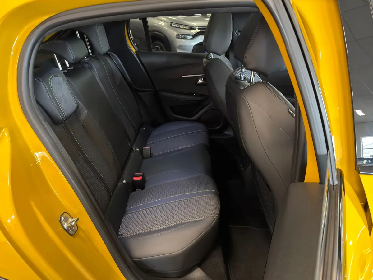 1.2 PureTech GT-Line|NAVI|CAMERA|PANORAMA|CRUISE
