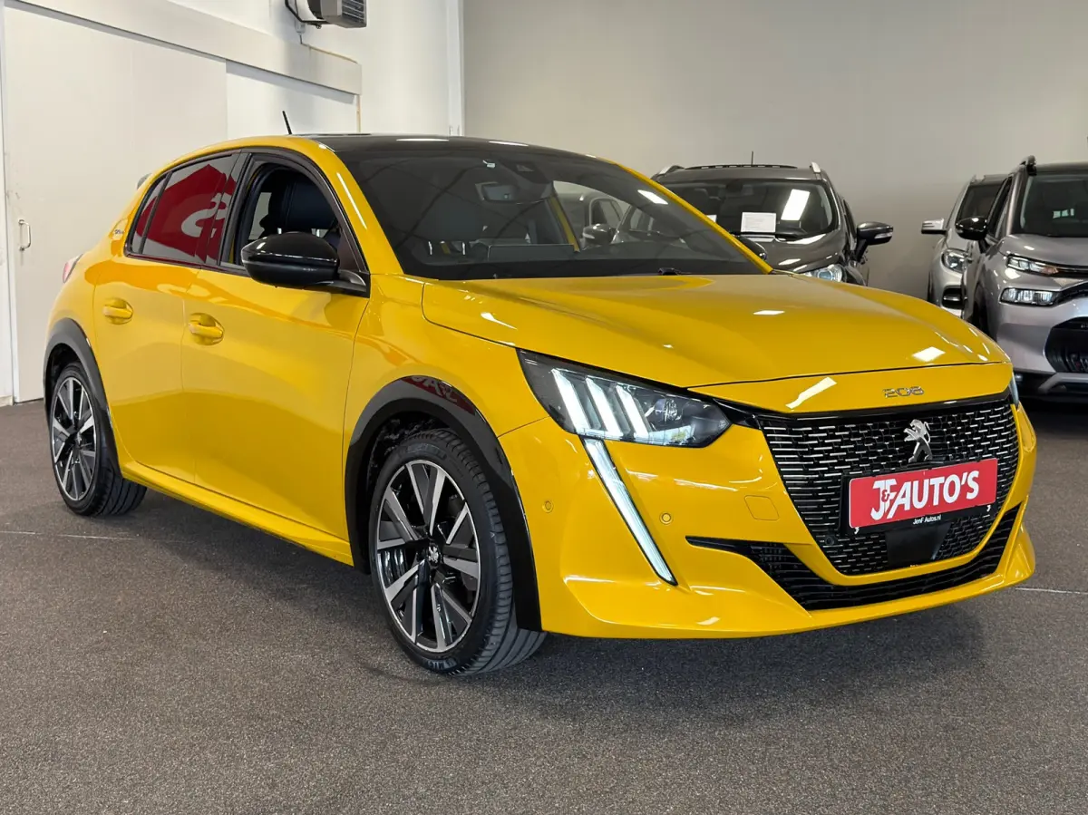 1.2 PureTech GT-Line|NAVI|CAMERA|PANORAMA|CRUISE