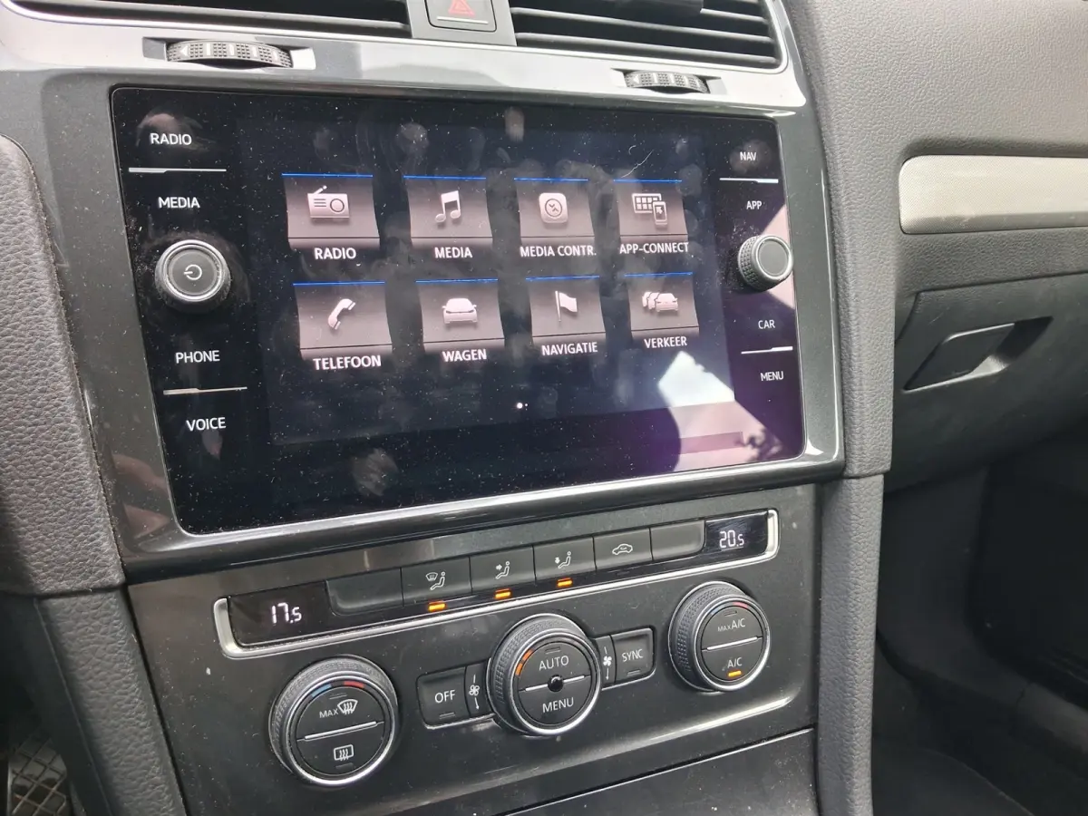 1.6 TDI Comfortline BlueMotion | Cruise control + Navi |