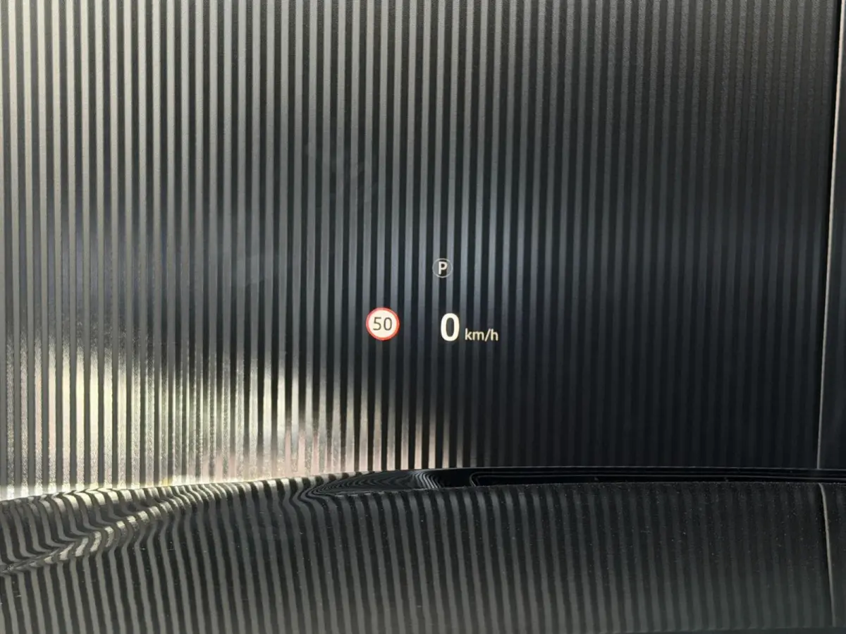 P575 SVR Carbon Edition
