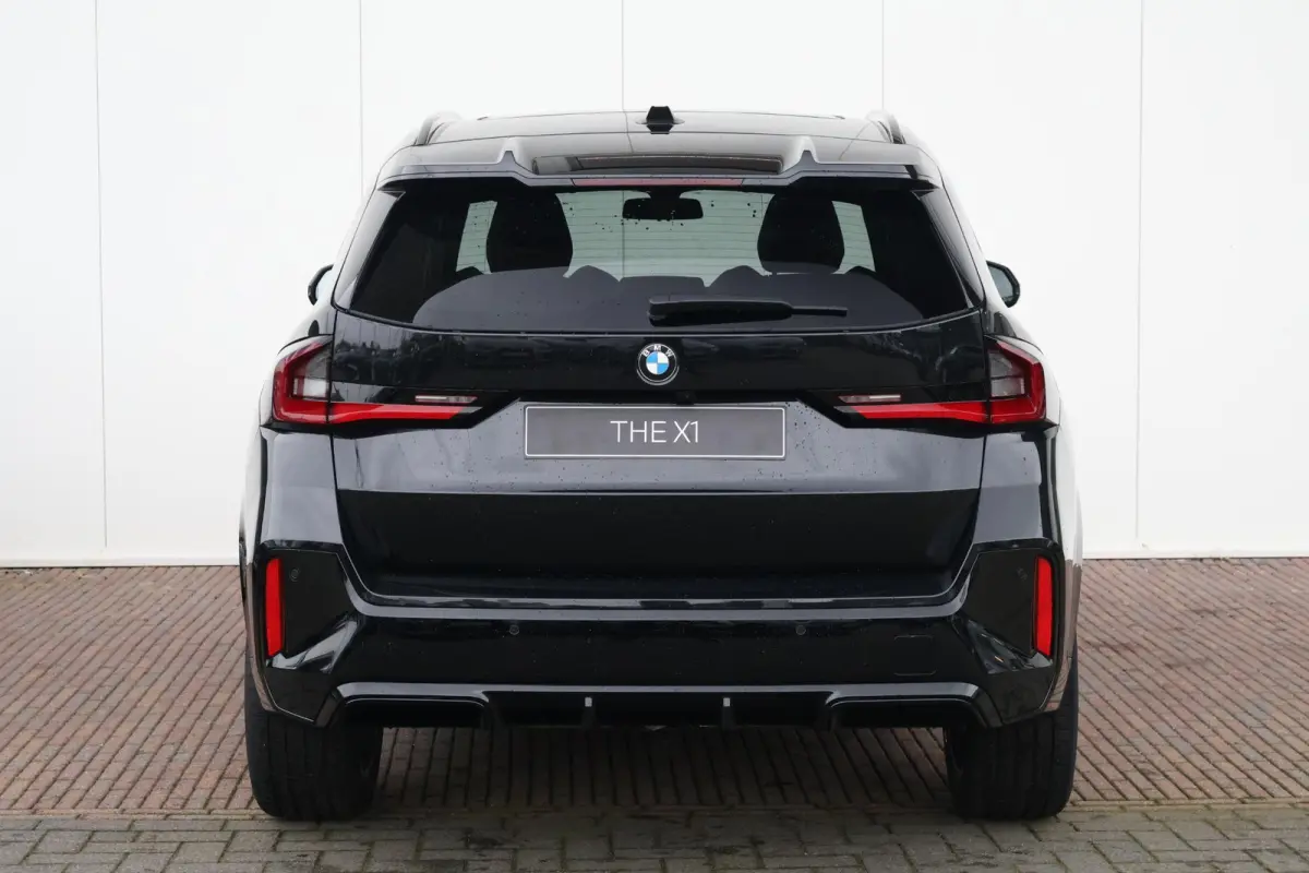 sDrive20i High Executive  | M Sportpakket Pro | Innovation Pack | Comfort Pack