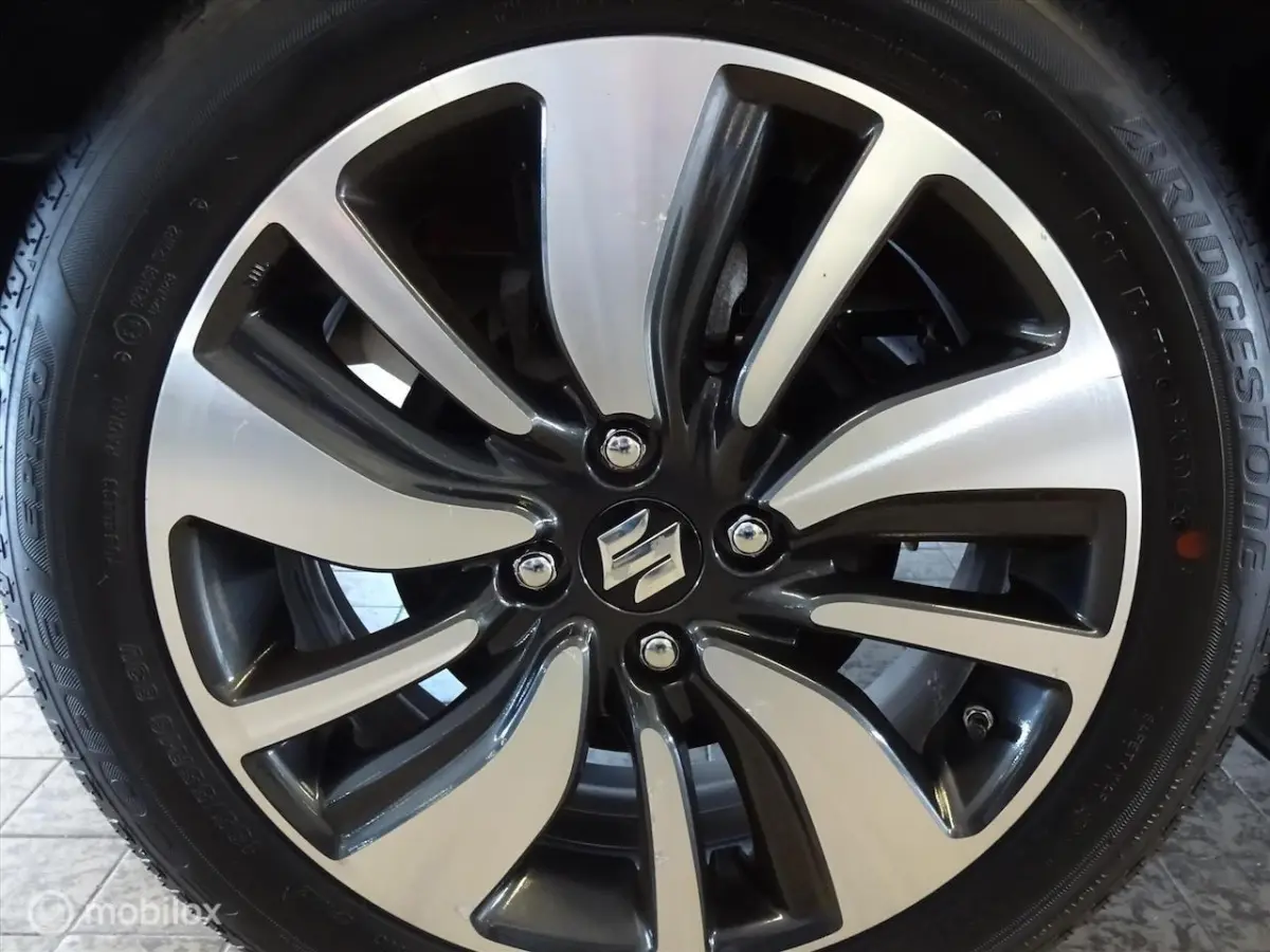 1.0 Boosterjet 112PK Smart Hybrid Stijl