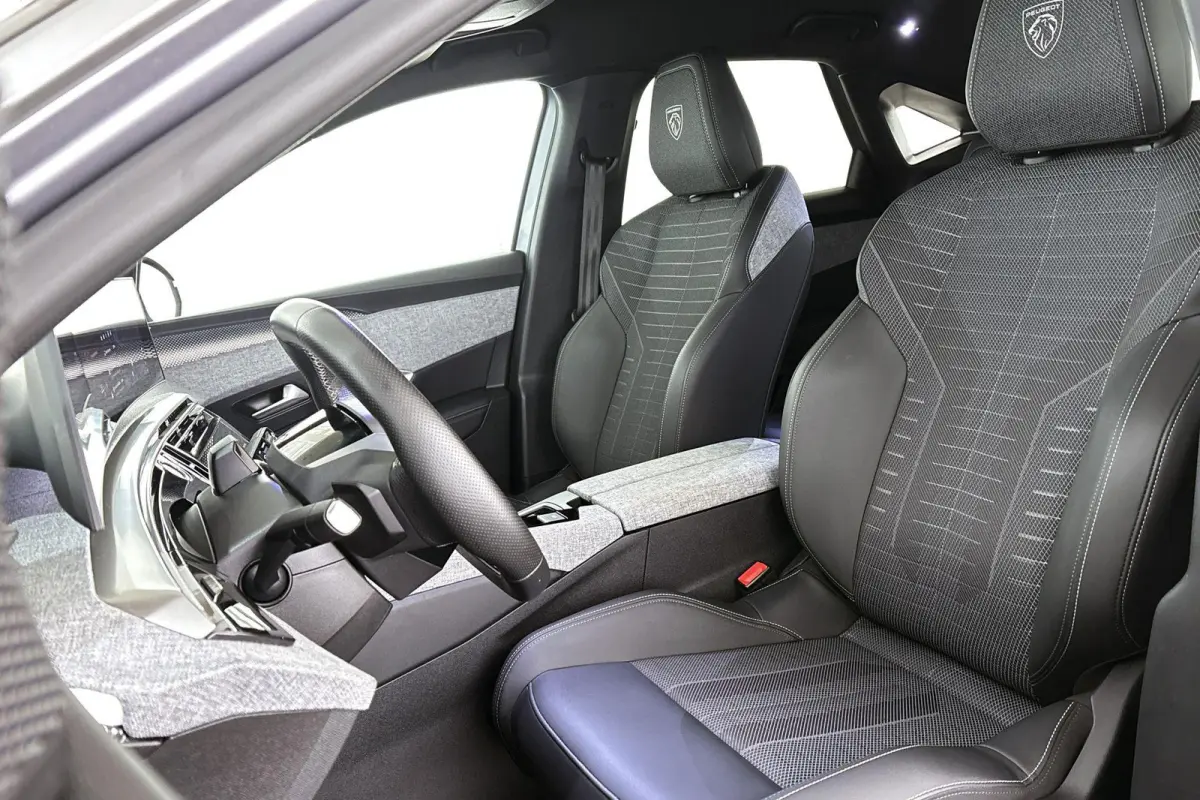 1.2 Hybrid 145 GT Stoelverwarming Keyless 360-Camera Dodehoek