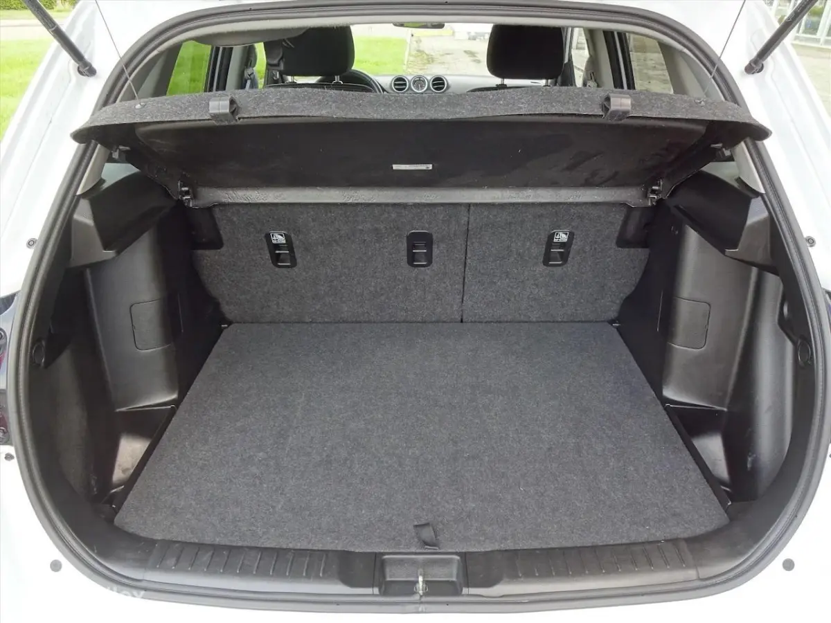 1.0 Boosterjet 112PK Select Navigatie
