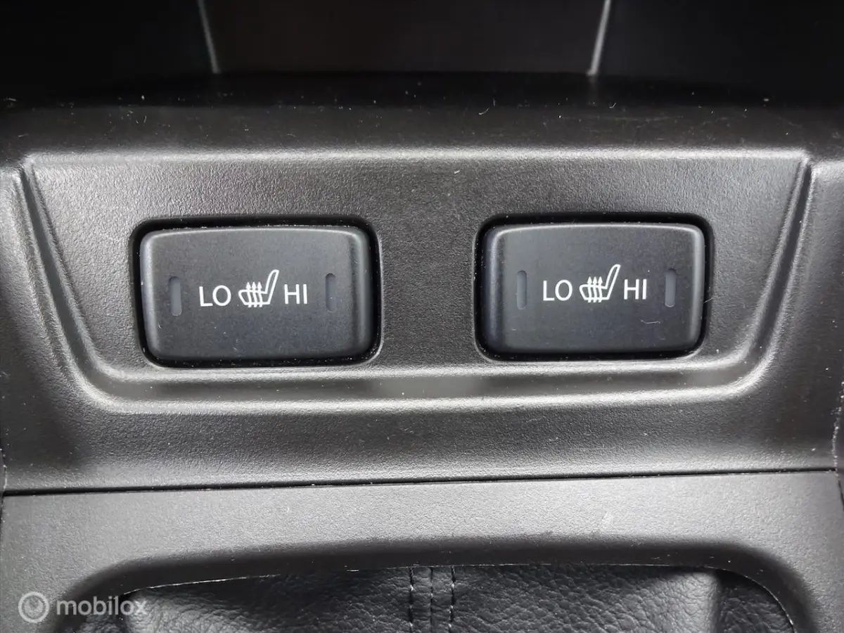 1.0 Boosterjet 112PK Select Navigatie