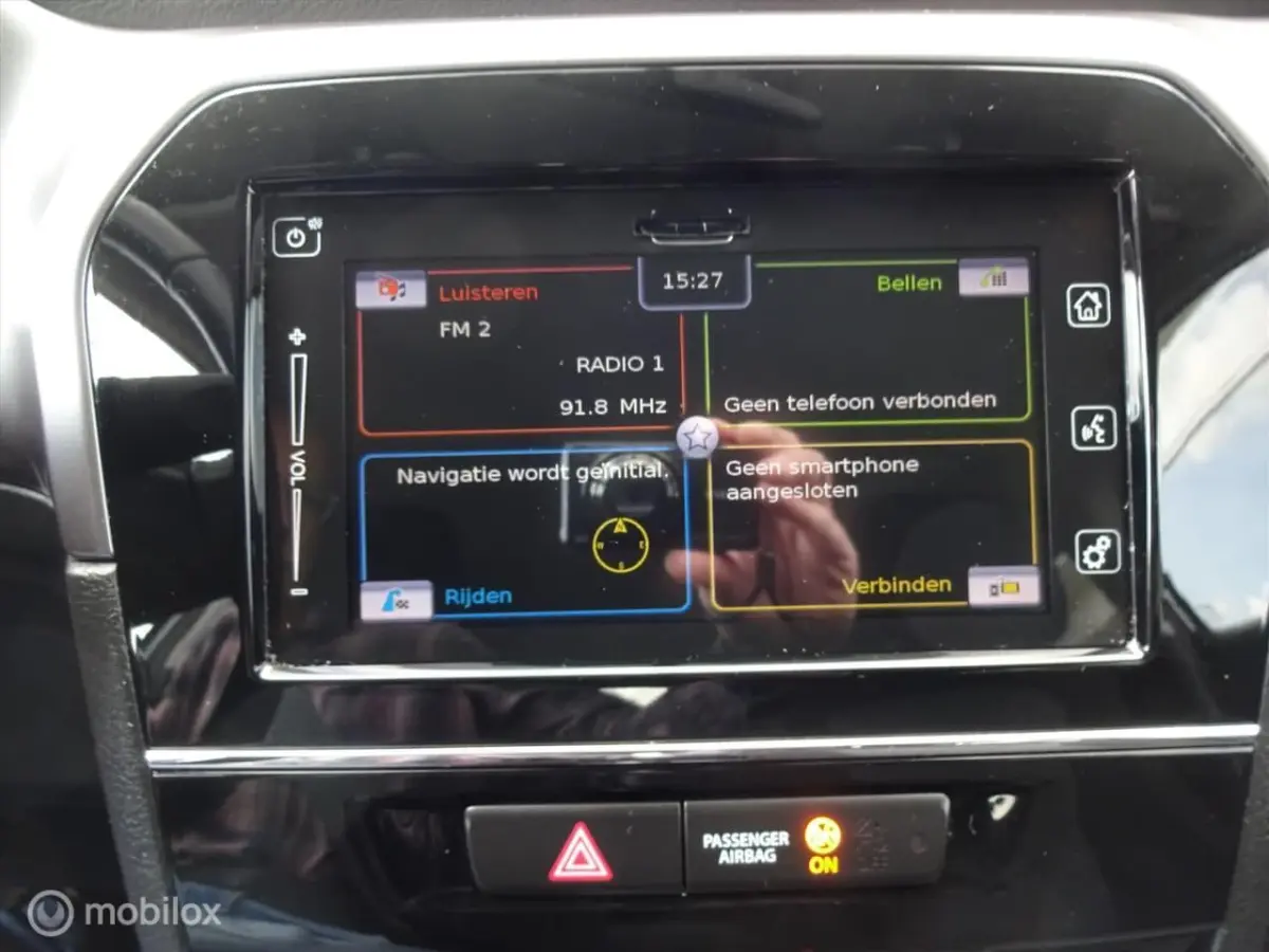 1.0 Boosterjet 112PK Select Navigatie