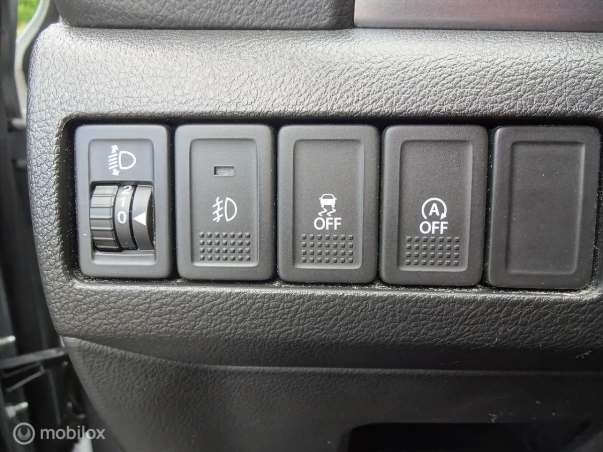 1.0 Boosterjet 112PK Select Navigatie