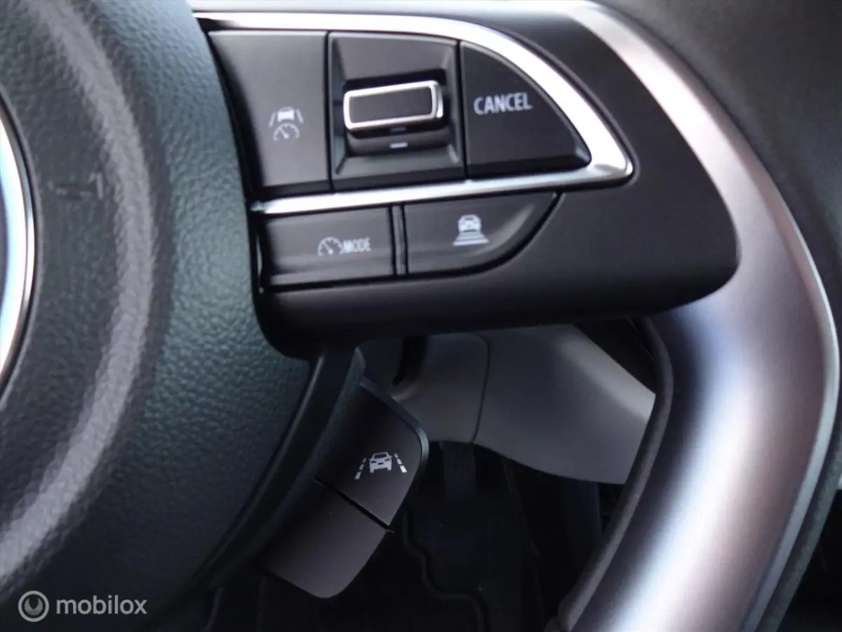 1.2 Smart Hybrid Style, Nieuw, actie € 2.200, - korting